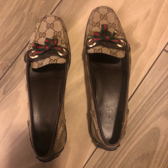 Gucci Shoes - Gucci driving loafer monogram 9